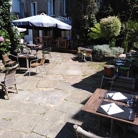 Hotel De France - Restaurant L'Insolite ドゥアルヌネ エクステリア 写真